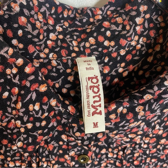 MUDD Women’s Button Down Rayon Gloral Black Res Blouse Top Tunic Button … - Picture 3 of 7